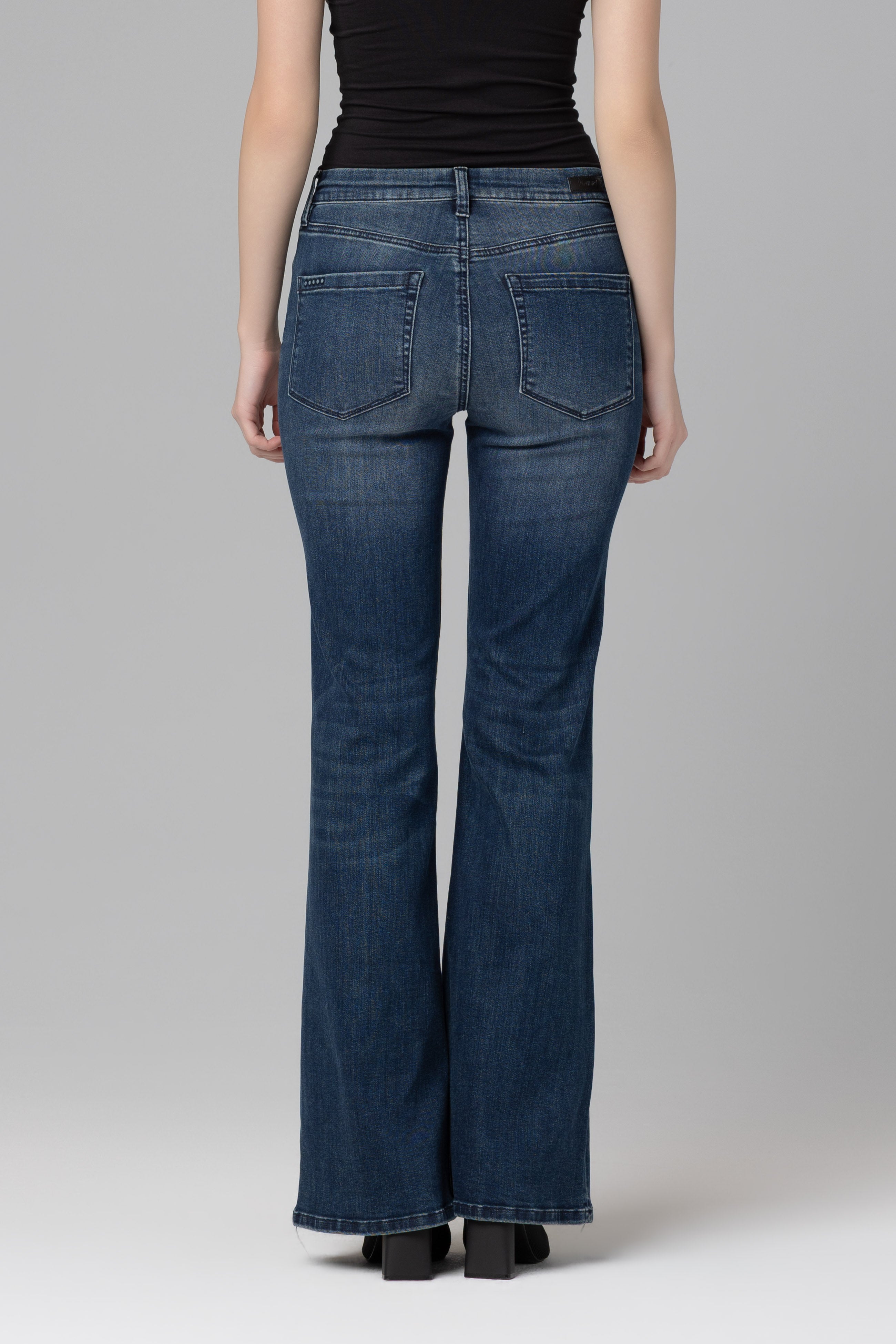 Off Duty Jeans - 21UW3837_OFF_DUTY_1730.jpg