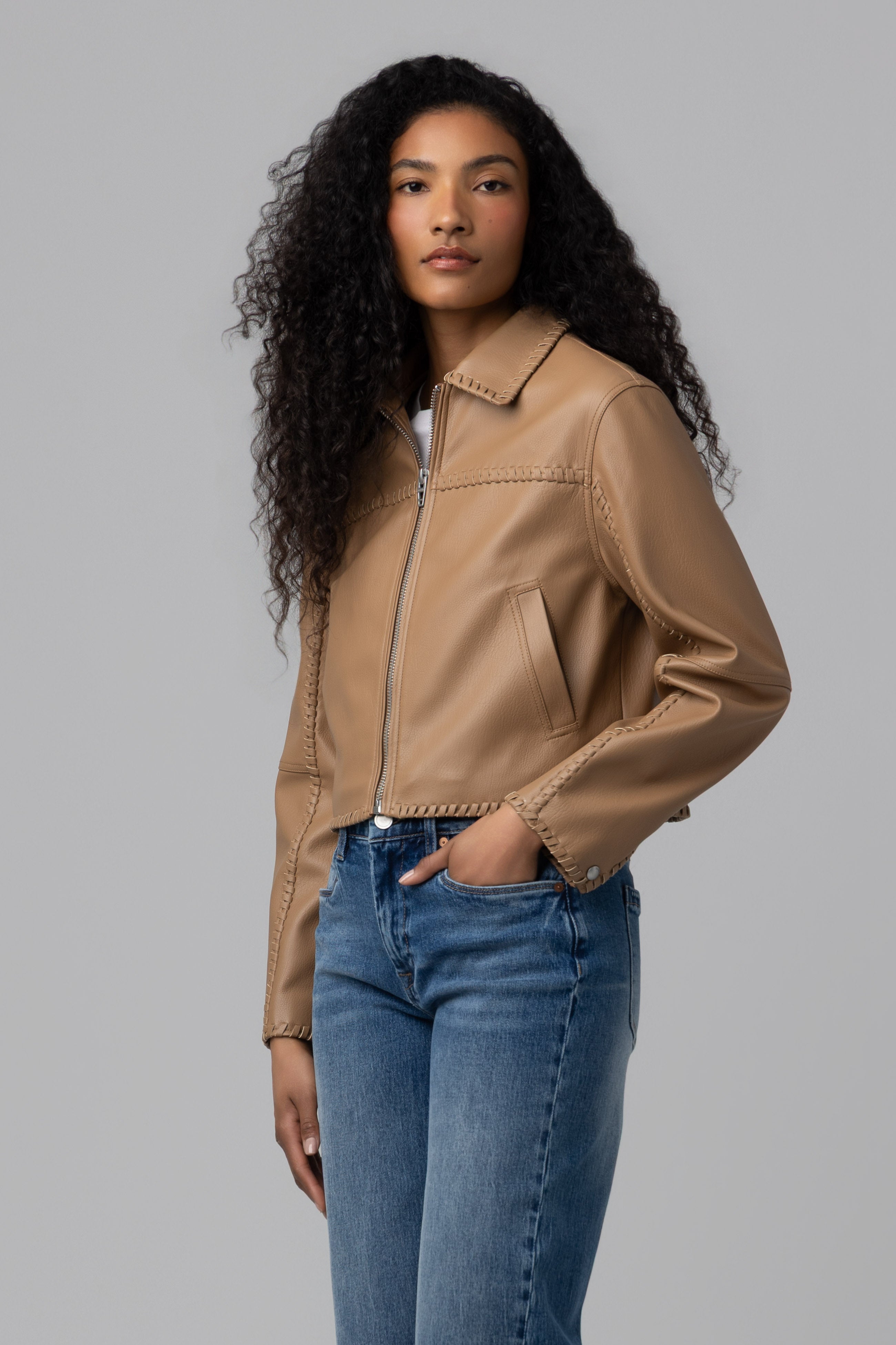 DESERT MOON JACKETS - 76XA5807_Desert_Moon_1644.jpg