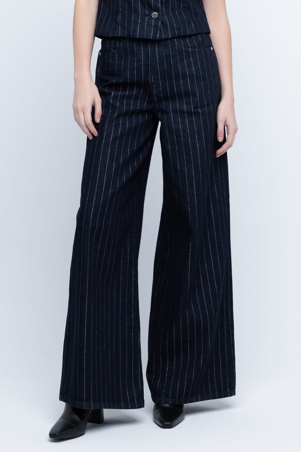 Steal The Spot Pant - 01ER3559_STEAL_THE_SPOT_0127.jpg