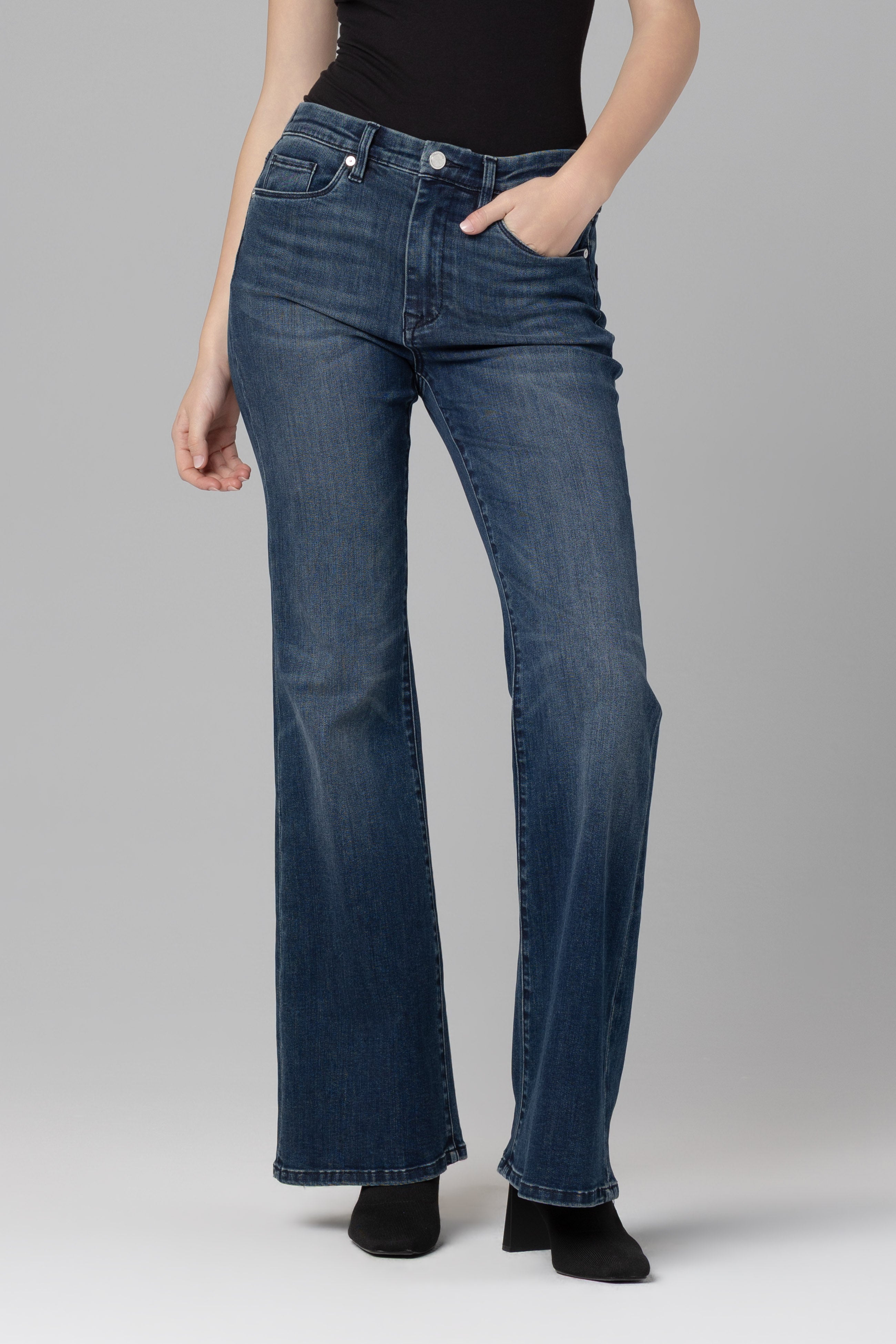 Off Duty Jeans - 21UW3837_OFF_DUTY_1706.jpg