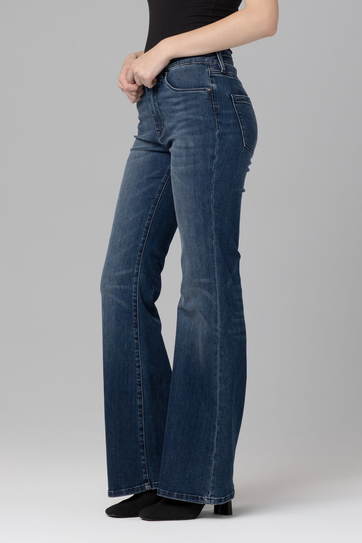 Off Duty Jeans - 21UW3837_OFF_DUTY_1722.jpg