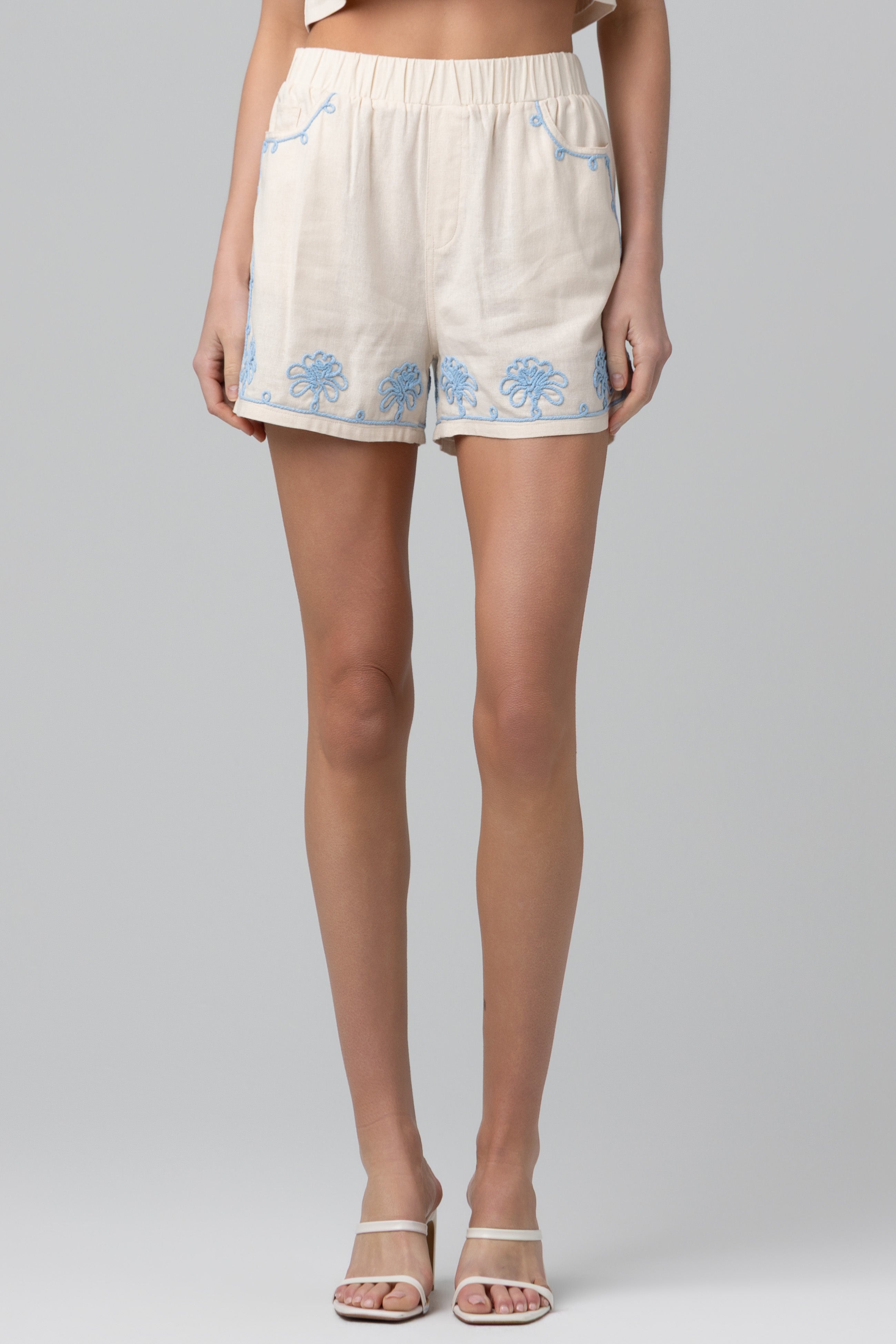 GIRL TALK SHORTS - 41BJ8699_GIRL_TALK_0270.jpg