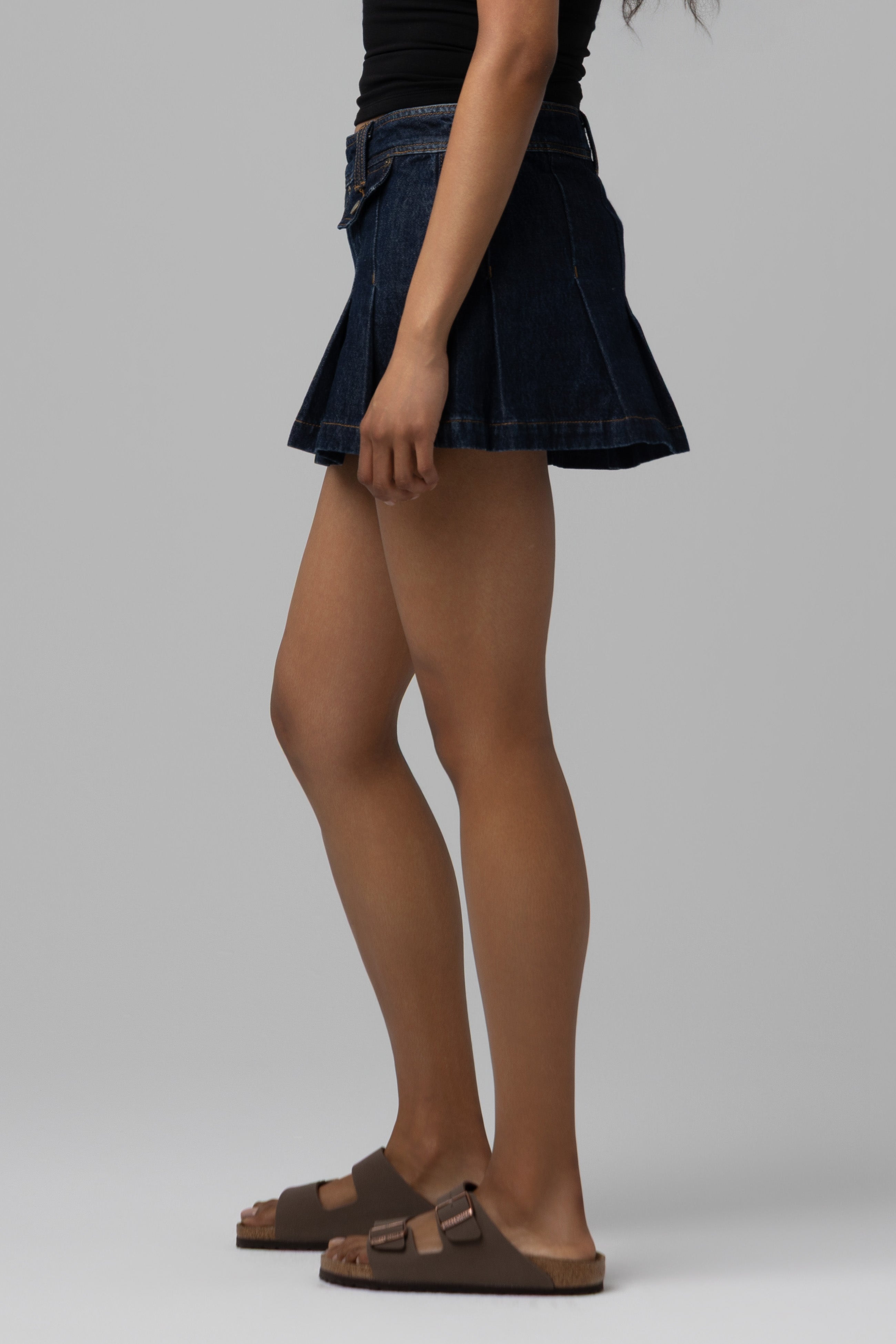 OUT AND ABOUT SKIRTS - 93CH0214_Out_and_About_0223.jpg